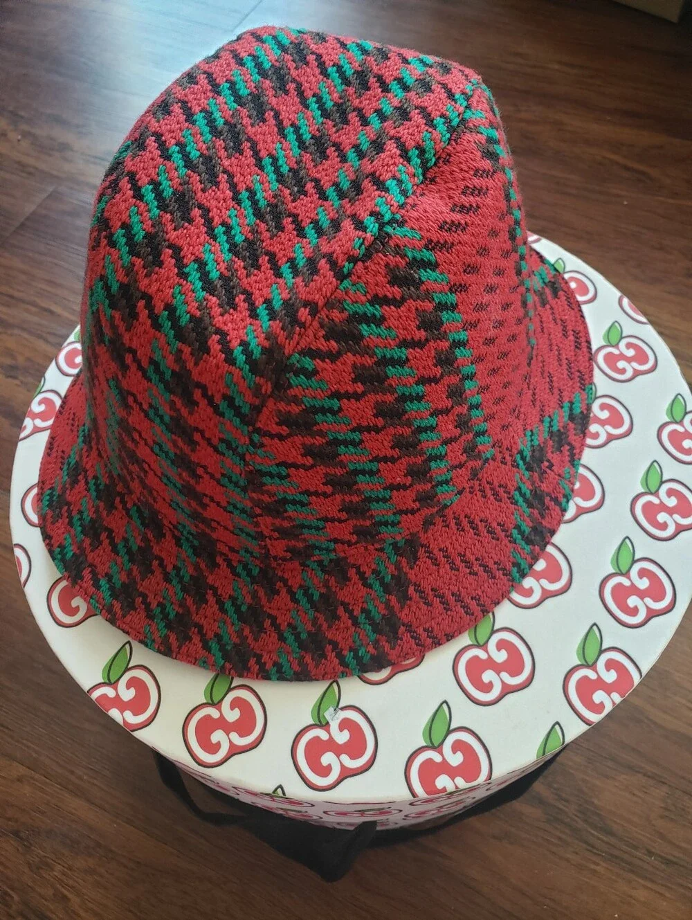 Gucci wool red